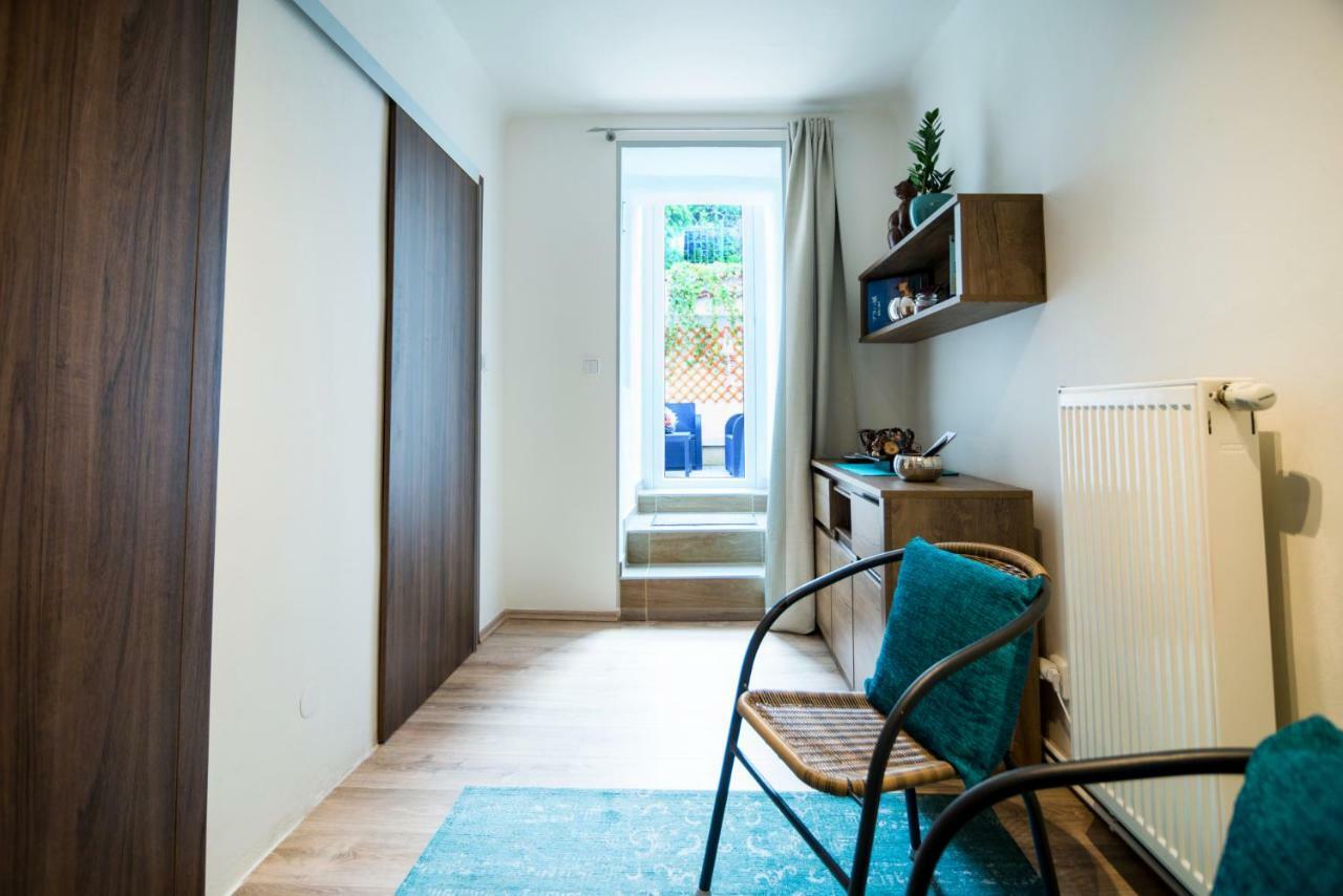 Nice Home To Stay At Prague Close To Castle With Terrace And Garden Exteriör bild
